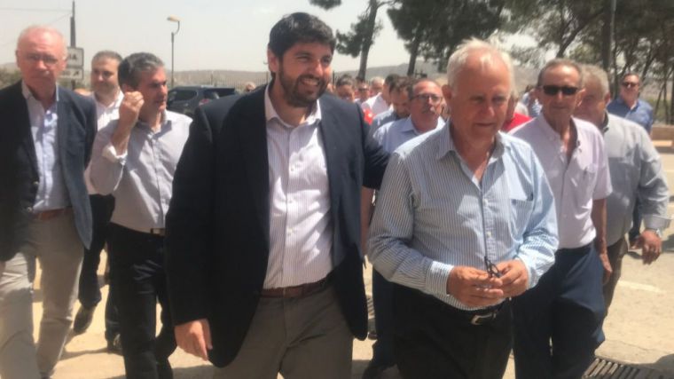 López Miras advierte a los gobiernos opuestos a los trasvases