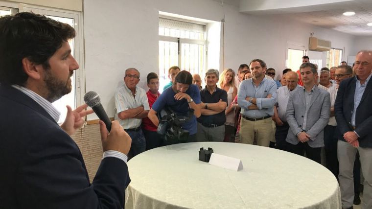 López Miras advierte a los gobiernos opuestos a los trasvases