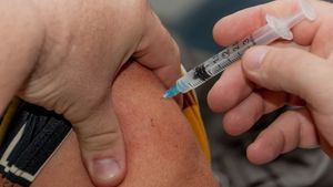 Salud aconseja vacunarse contra la gripe por la Covid19
