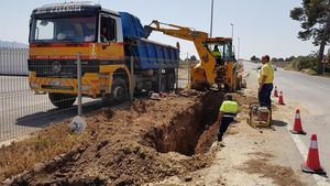 Rotura de la tubería de agua del Condado y del Parque Industrial