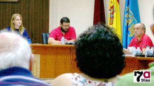 VIDEO El PSOE abre el Pleno con un ataque directo a PP y Cs