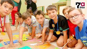 FOTOS-VIDEO Mientras los 'papis' trabajan, los 'peques' se divierten