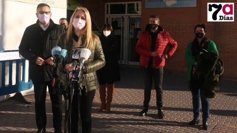 La alcaldesa lamenta que Cs pierda el tiempo en 