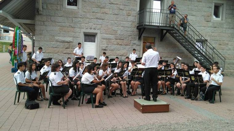 Los miembros de la Agrupación Musical, en su segundo concierto de este verano en Alemania