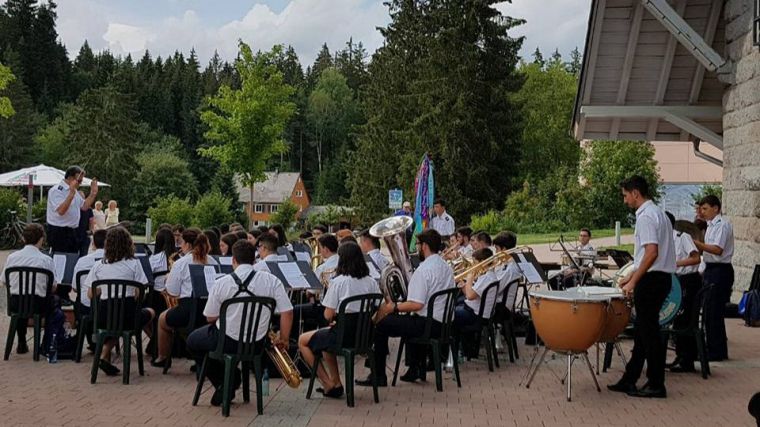 La Agrupación Musical, en la fábrica-museo de Cerveza Rothaus